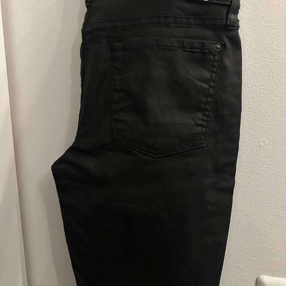 7 For All Mankind Black Skinny Jeans NWOT - Picture 7 of 8